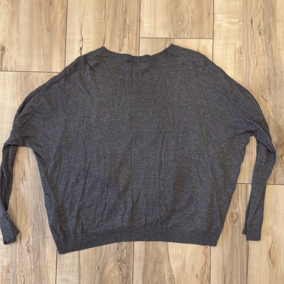 Sequin gray sweater - Picture 3 of 3